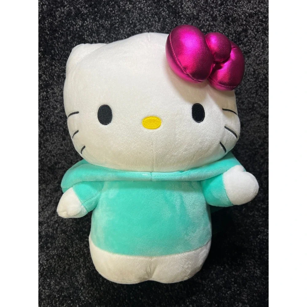 Hello Kitty, 2021 Taurus Star Sign Zodiac 14